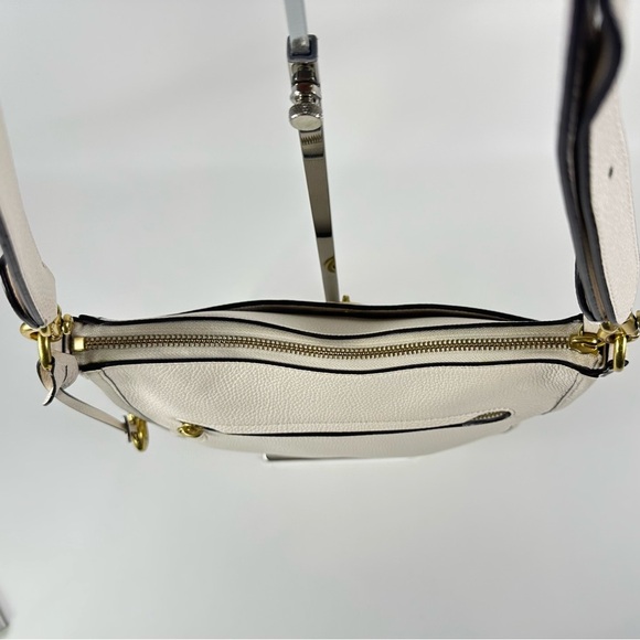 NEW Women’s Coach Chaise Pebble Leather Crossbody Cream - Picture 9 of 13